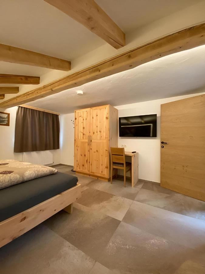 Apart Lobenwein Pfunds Exterior foto
